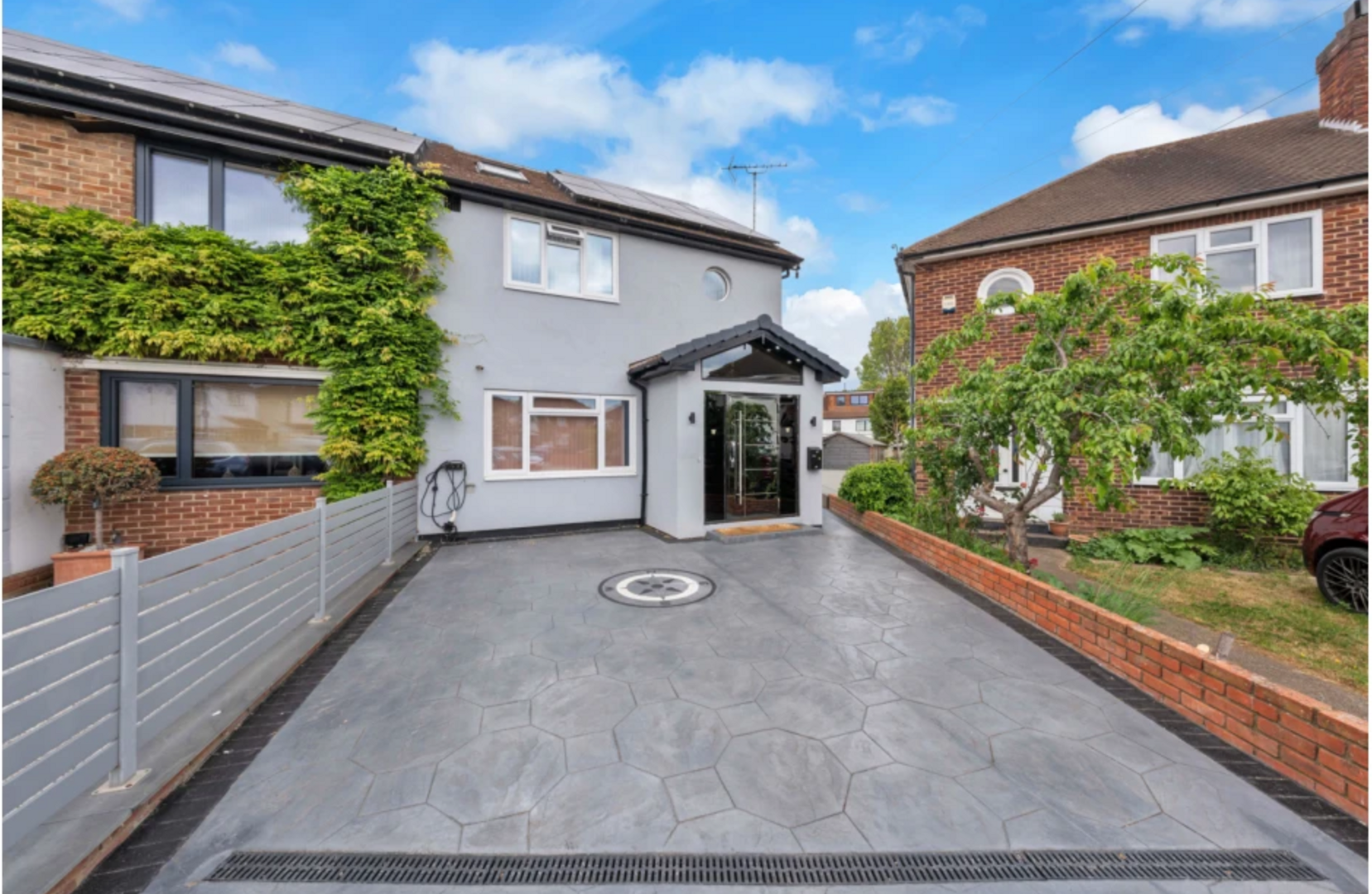 4 bed property in Wolsey Close, Southall